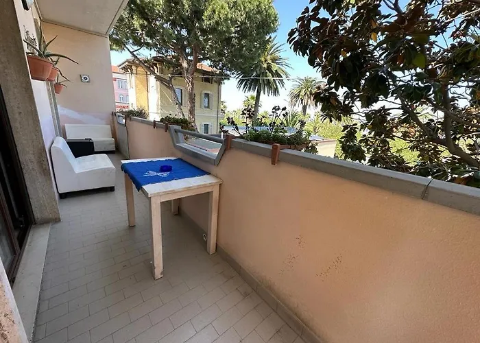Un Passo Dal Mare